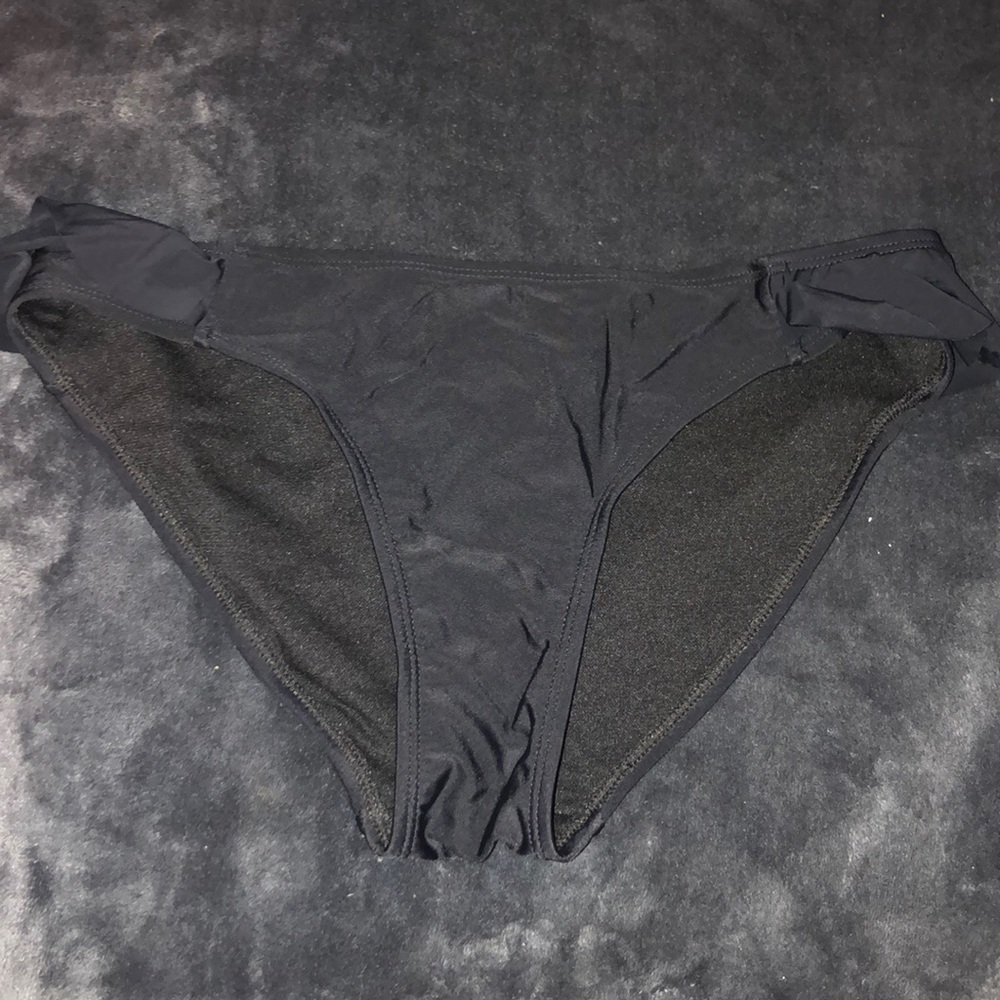 Black bathing suit bottoms